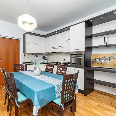 Into The Blu With Private Parking!